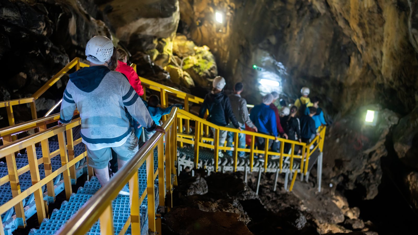Underground coal mining equipment